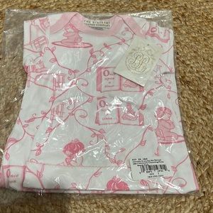 Everyday Set TBBC Gown + Hat